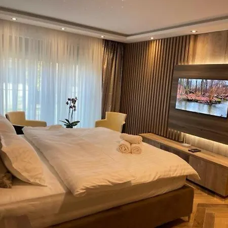 Aparthotel Perla Lux 4*