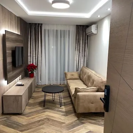 Perla Lux Indija