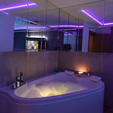 Aparthotel Perla Lux Indija